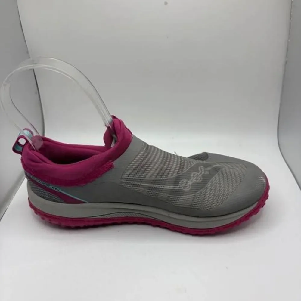 Kids Saucony Switchback 2 Running Shoes Size 1